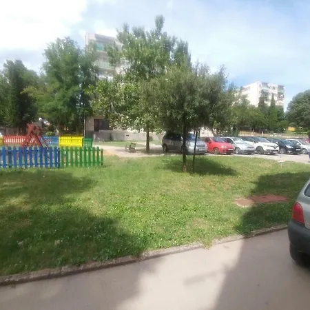 Aleksandra Apartment